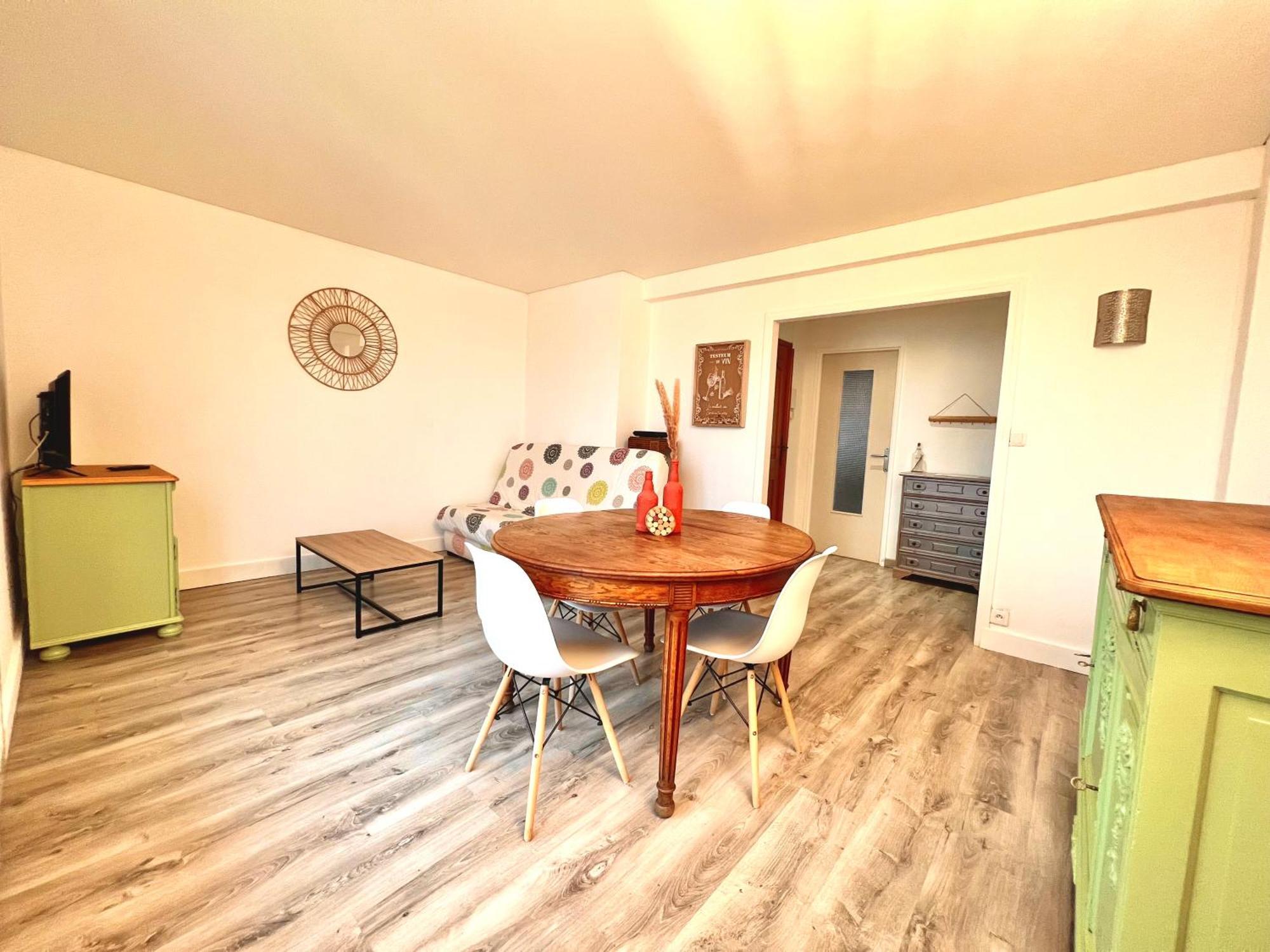 Appartement Proche Gare, 6 Voyageurs Et Stationnement Gratuit Remeš Exteriér fotografie
